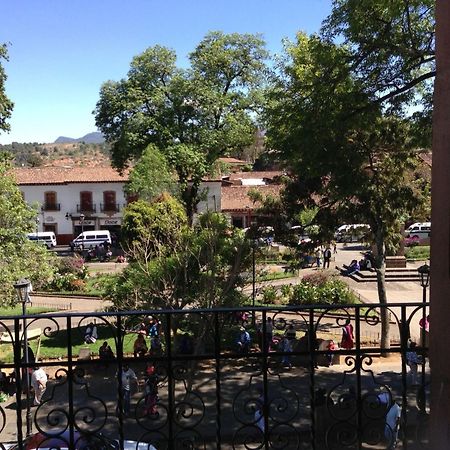 Posada De San Agustin パツクアロ エクステリア 写真